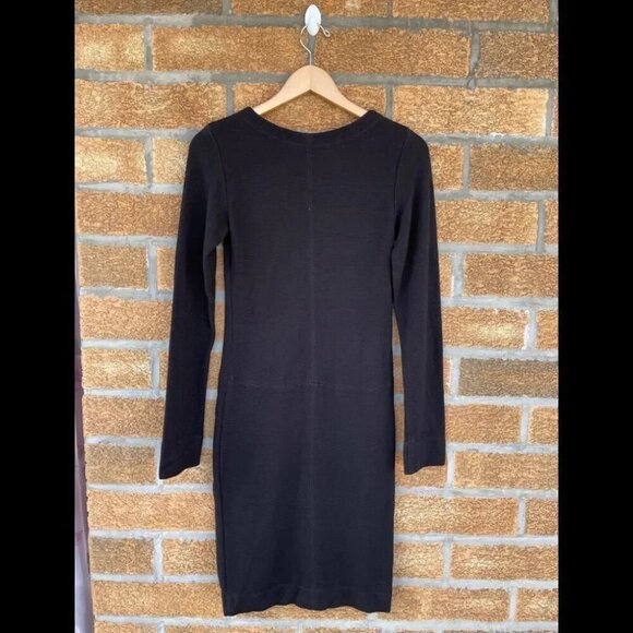RAQUEL ALLEGRA LONG SLEEVE FITTED DRESS IN BLACK 2 - Picture 4 of 8